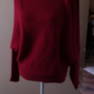 Long sleeve top with dolman sleeve size large